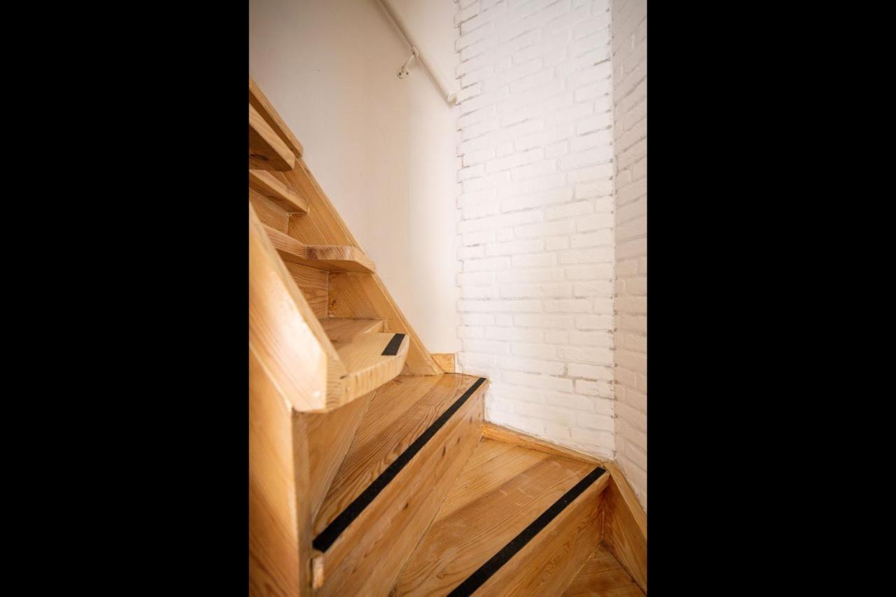 Lapa 3Bdr Duplex W/ Balcony By Lovelystay Lisboa المظهر الخارجي الصورة