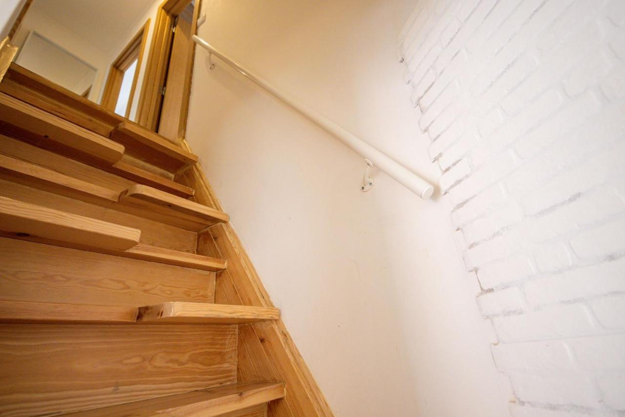 Lapa 3Bdr Duplex W/ Balcony By Lovelystay Lisboa المظهر الخارجي الصورة